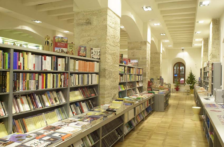 Libreria Rinascita
